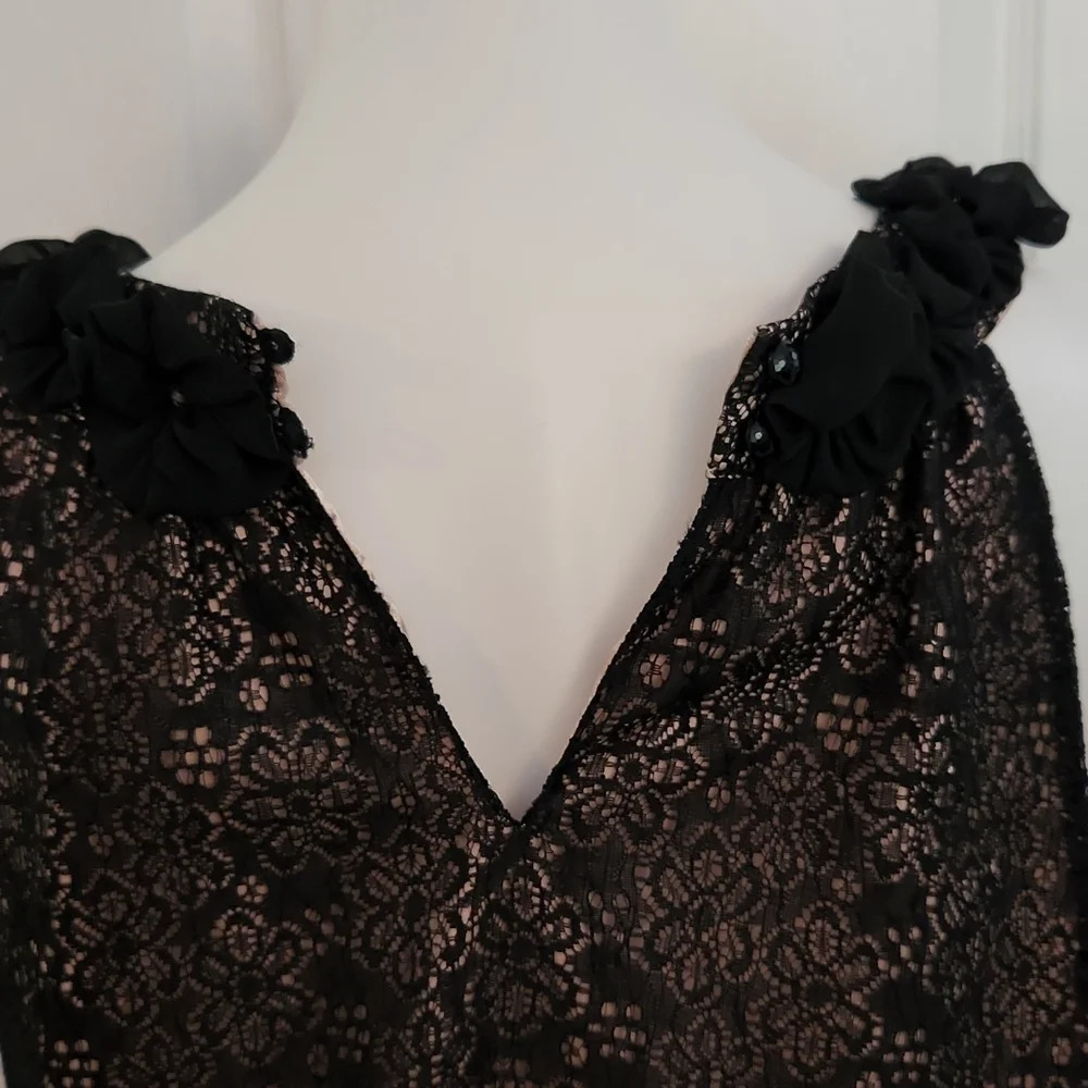 Willi Smith Floral Black Top - Picture 11 of 12